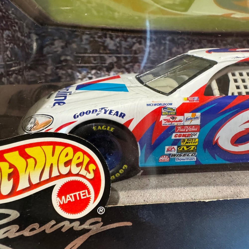 Hot Wheels Racing Mark Martin 6 Valvoline Ford Taurus 1:24 Race Day Deluxe 1999 - Picture 10 of 11
